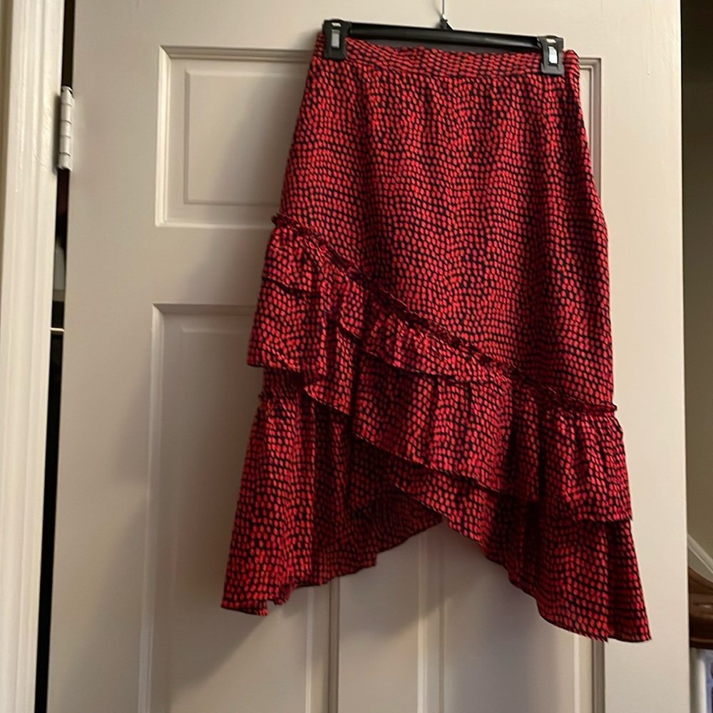 Club Monaco fully lined polyester fited waist  top with ruffled bottom skirt